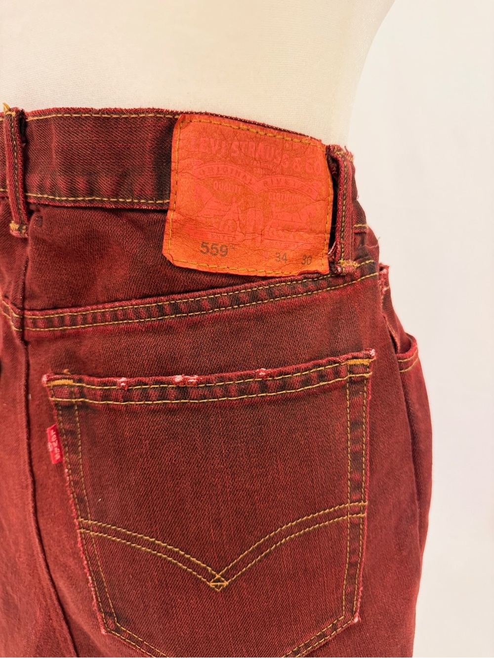 Nasty Gal x‎ Levis’s Red Denim Mini Skirt with Frayed Hem - Picture 4 of 4